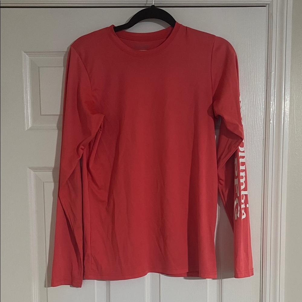 Columbia Vibrant Red Long Sleeve Shirt